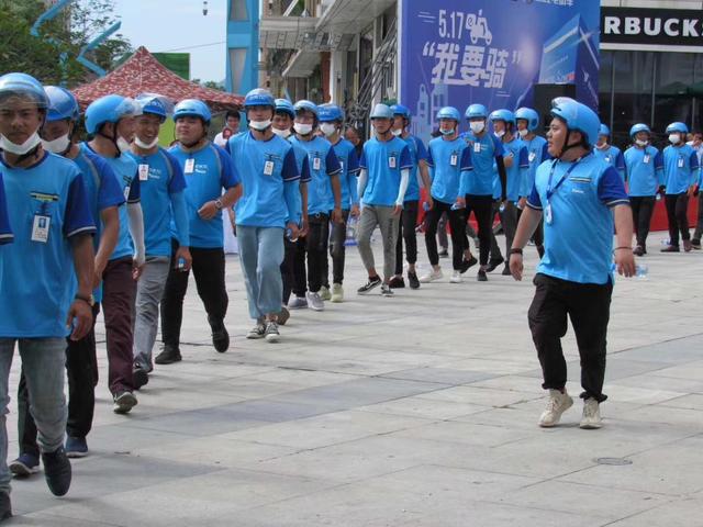 <b>3年前，将饿了么卖给马云，套现665亿的年轻人，</b>