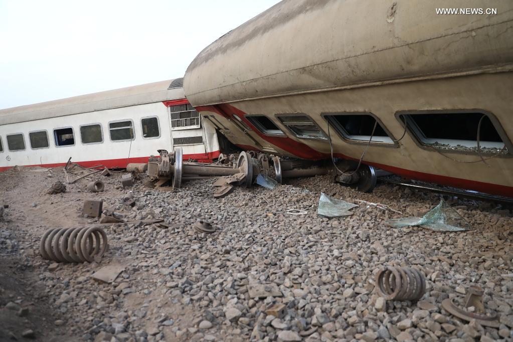 Photo taken on April 18, 2021 shows the scene of a train derailment in the Delta city of Toukh, Egypt. At least 97 people were wounded in a train derailment on Sunday in the Delta city of Toukh, north of the Egyptian capital Cairo, the Egyptian Health Ministry said. (Xinhua/Ahmed Gomaa)