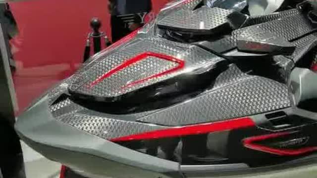 车展上100万摩托艇的怎么样？但说实话看着不值那么多钱啊？