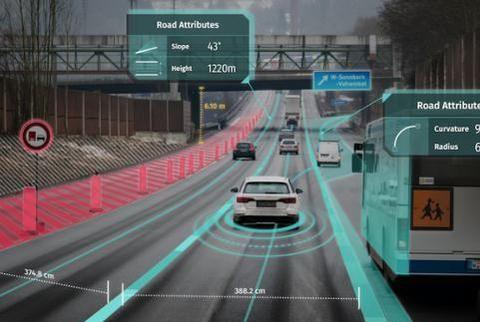 又一起事故发生,特斯拉失控起火,人类到底需不需要自动驾驶?