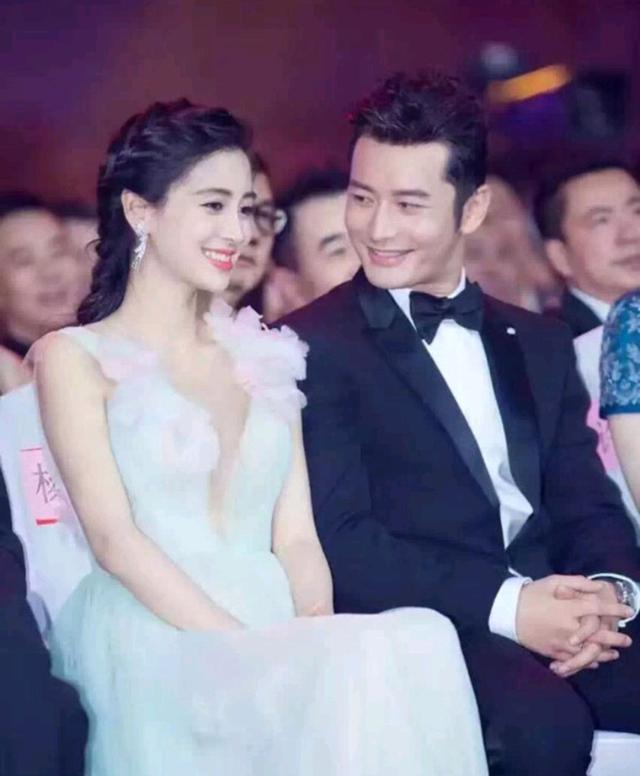 黄晓明baby一家三口同框,临走不忘叮嘱母子两人,这是要和好了?