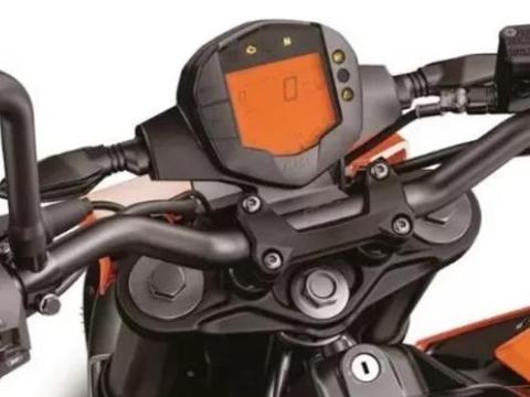 降价5千多，动力不变！新款KTM街车250Duke亮相，新售价不到3万
