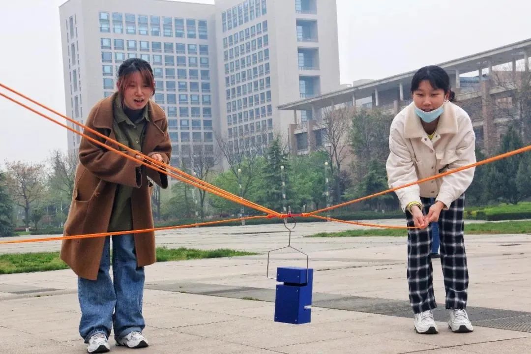 大雨倾盆 | NWU体育场上的你,“yyds”!