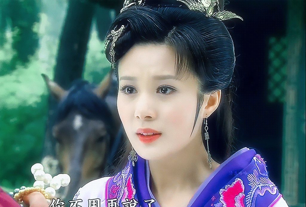 邬靖靖作为《西施秘史》的主演,她的古装扮相真的仙气飘飘超级有气质.