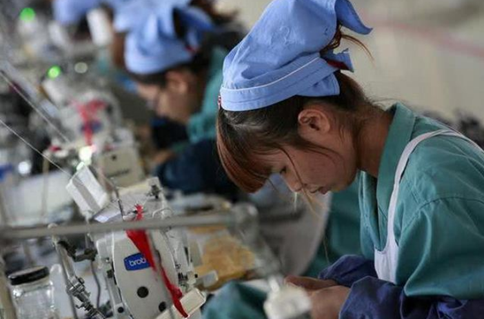 我在这里工作量相对较少,一万二包住不包吃,找老板加工资不肯加,我该辞工去找一万三或者一万四的吗?