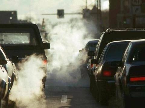 为什么国六汽车越来越卖不动了?网友：主要问题不解决,谁敢买?