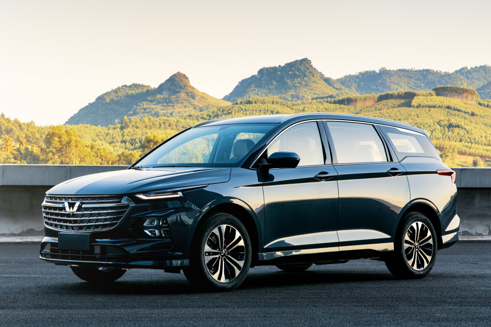 轴距两米八,二排放倒就是床!这2款车适合五一全家出游