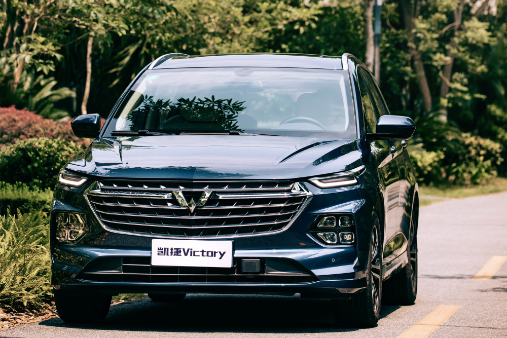 轴距两米八,二排放倒就是床!这2款车适合五一全家出游