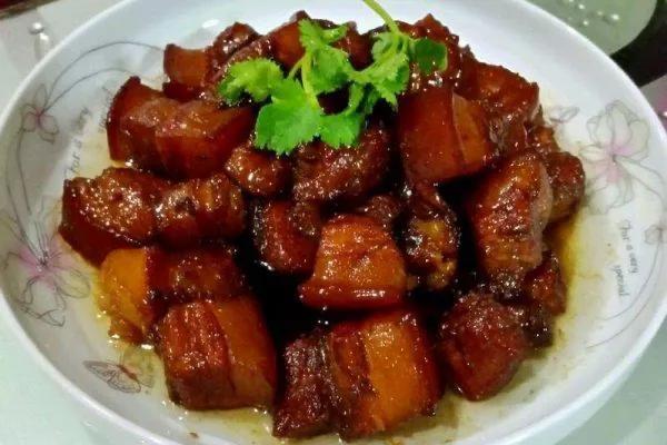 红烧肉家常做法口感肥而不腻软糯香甜入口即化