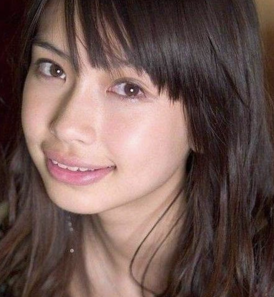 看《奔跑吧》近距离镜头,杨颖的脸终究还是崩了 看《奔跑吧》近距离镜头,杨颖的脸终究还是崩了