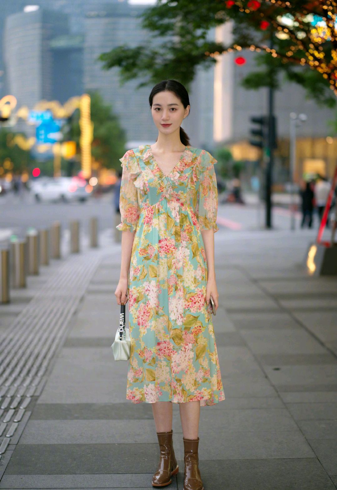 穿腻了简约的黑白灰,清新简约还显白的穿搭更值得一试 穿腻了简约的黑白灰,清新简约还显白的穿搭更值得一试