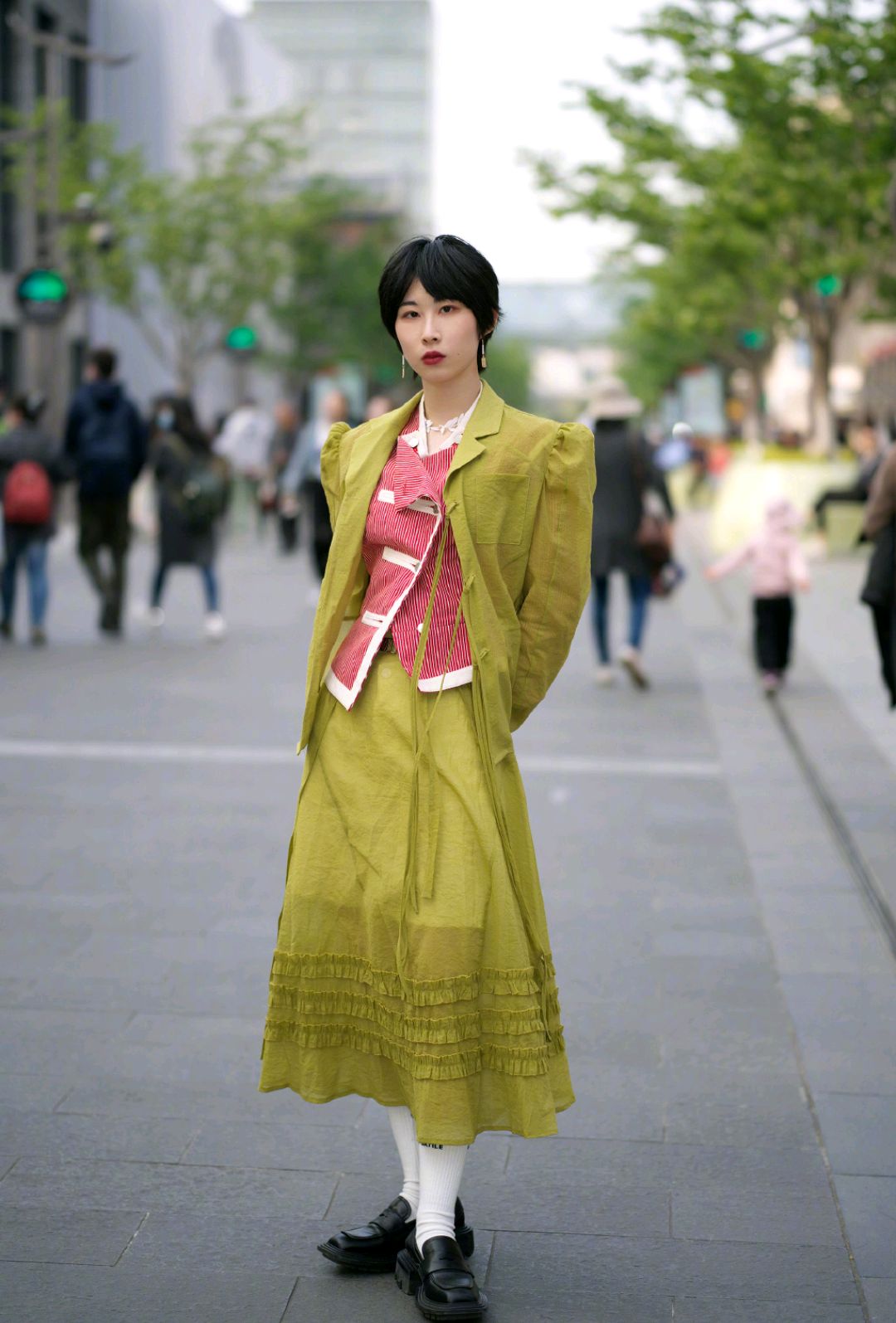 穿腻了简约的黑白灰,清新简约还显白的穿搭更值得一试 穿腻了简约的黑白灰,清新简约还显白的穿搭更值得一试