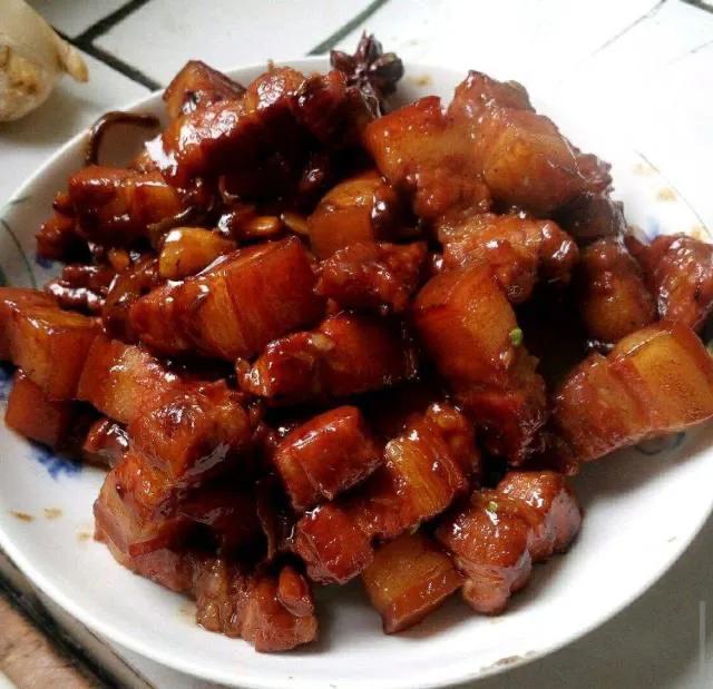红烧肉家常做法口感肥而不腻软糯香甜入口即化