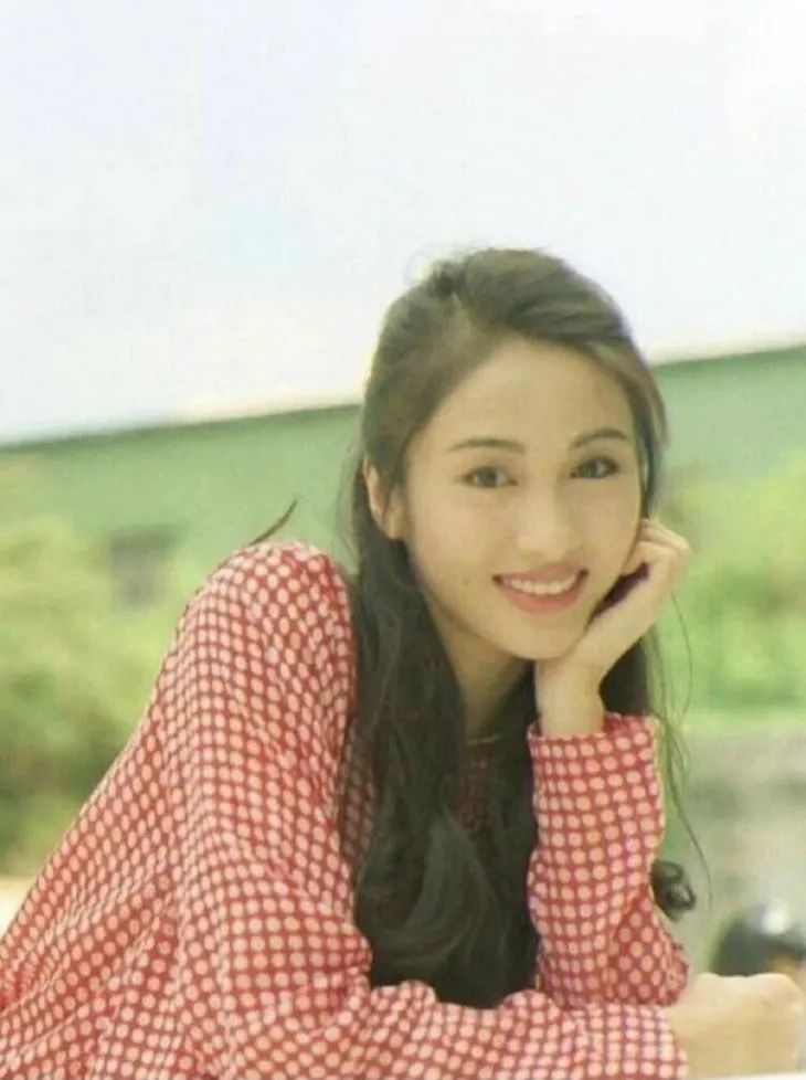 35岁的杨丽萍 竟是港风美女的“漏网之鱼”?