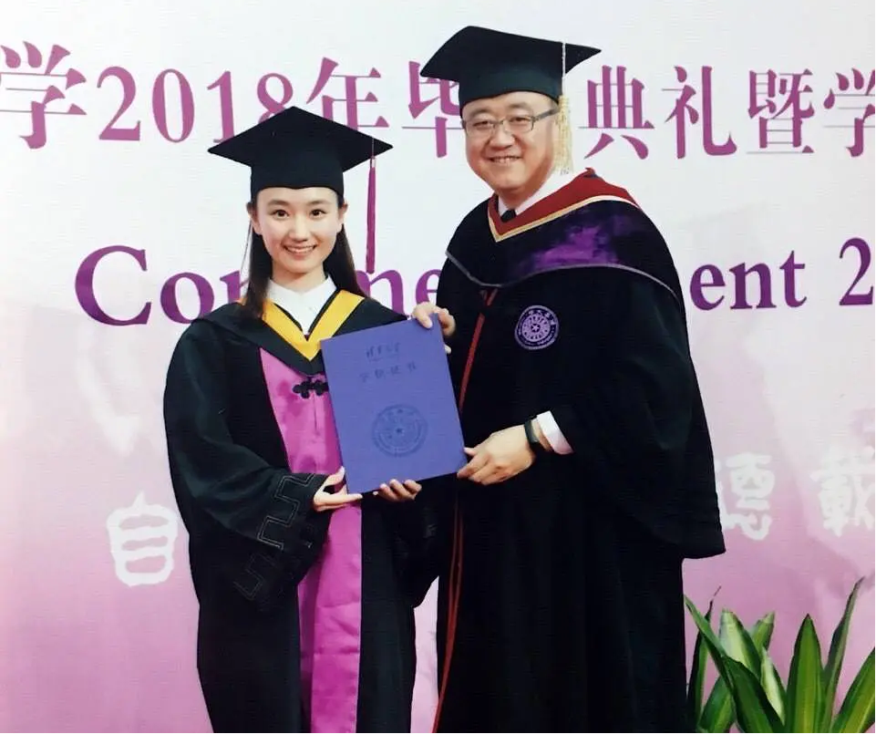 [转载]主动回归素人童星：红孩儿退圈身价上亿，女儿专业户成清华学霸