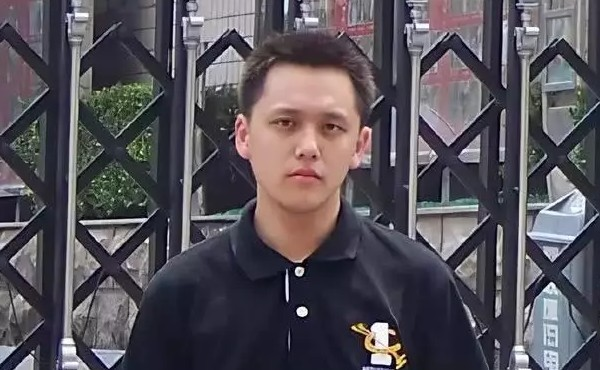 [转载]主动回归素人童星：红孩儿退圈身价上亿，女儿专业户成清华学霸