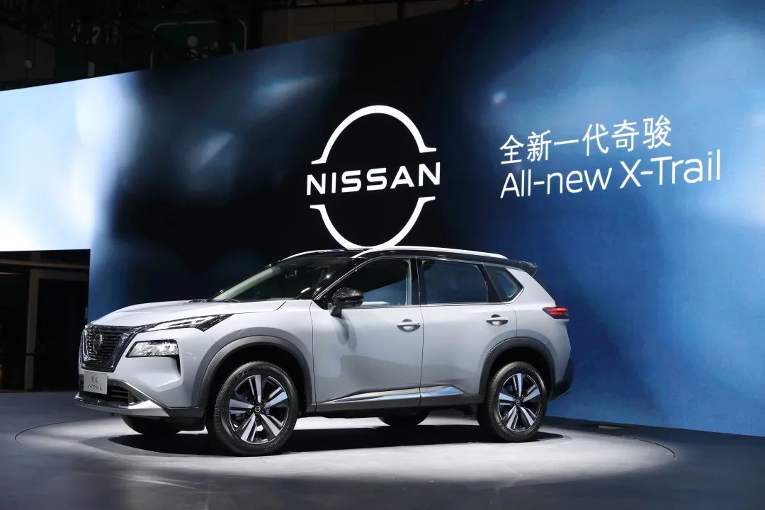 全新一代奇骏亮相 丰田RAV4荣放:我压力好大