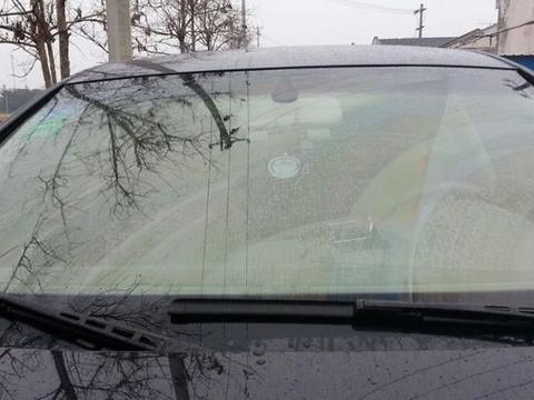 为什么雨刮总是刮不干净?老司机支招,轻松保持视野明亮