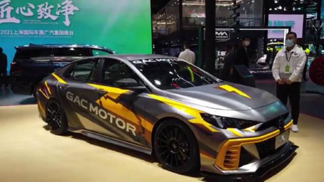 广汽传祺影豹亮相上海车展，小编都不禁感叹：我又可以了！