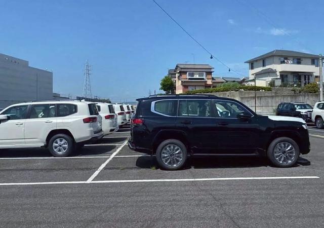 丰田新一代“陆巡”换代回归!更强悍更霸气!别再加钱买现款了