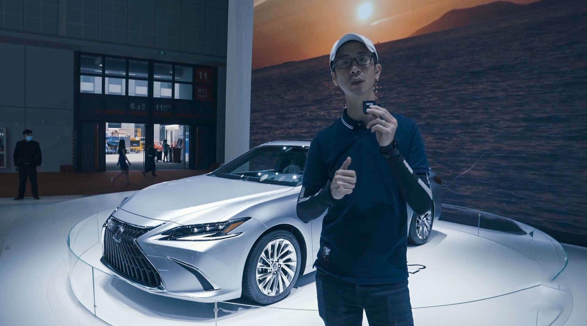 雷克萨斯新ES亮相上海车展……