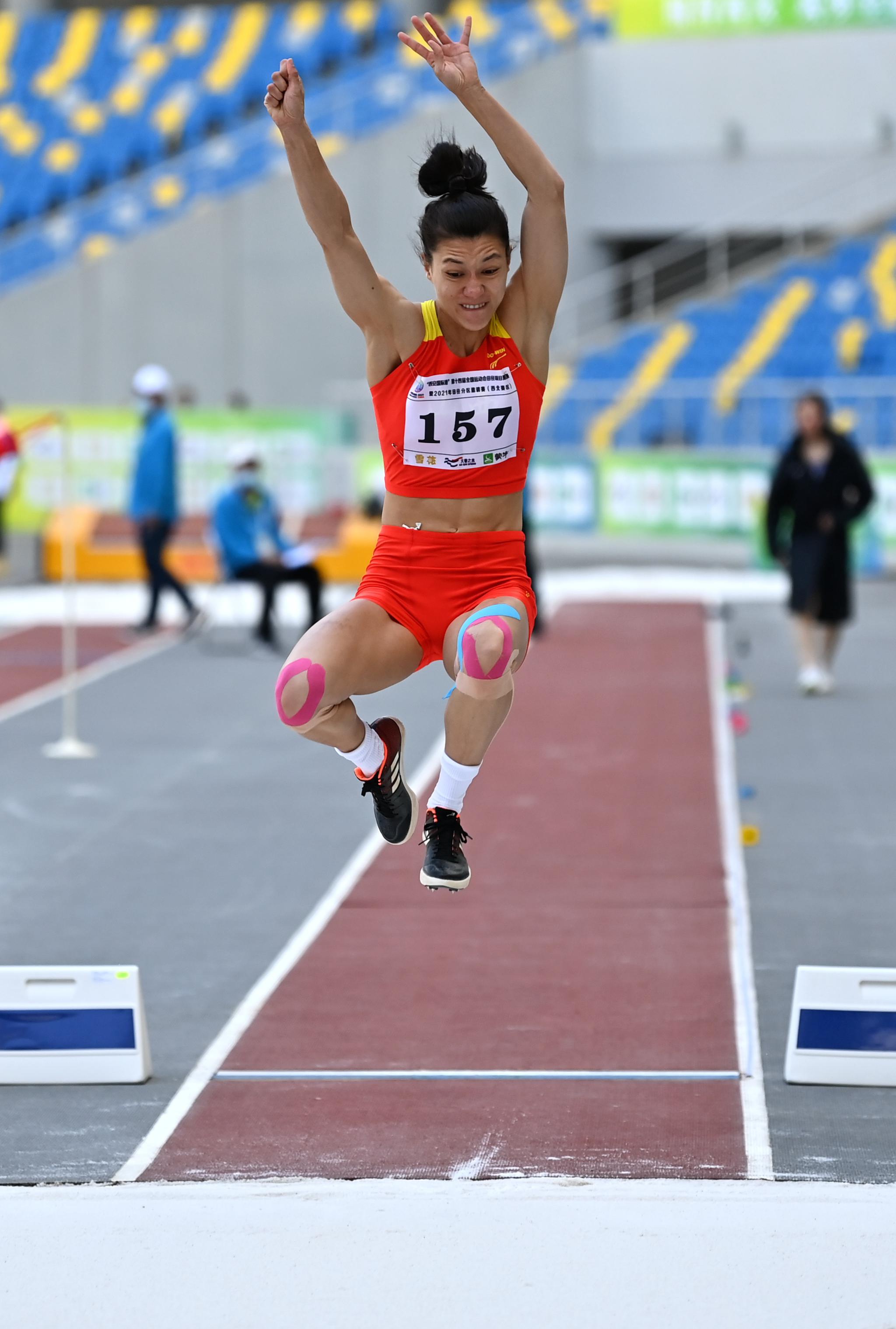 田径——全运会测试赛:女子七项全能赛况