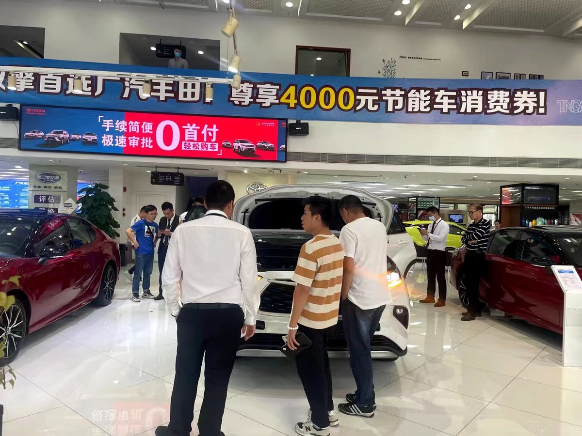 新一代汉兰达抢先探店,更大更省油,贵多少没所谓了