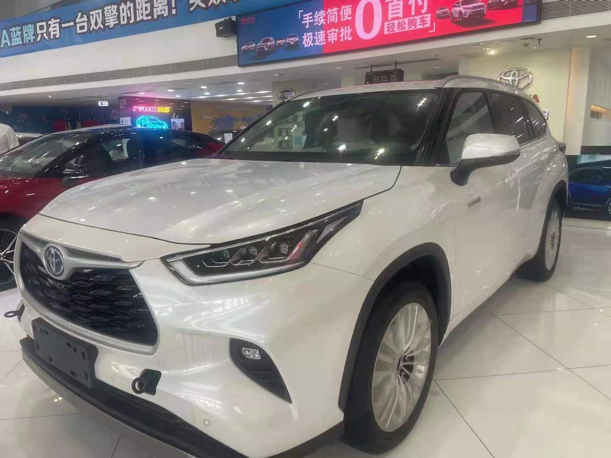 新一代汉兰达抢先探店,更大更省油,贵多少没所谓了
