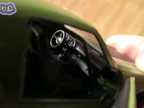 满箱SUV越野车玩具汽车展示