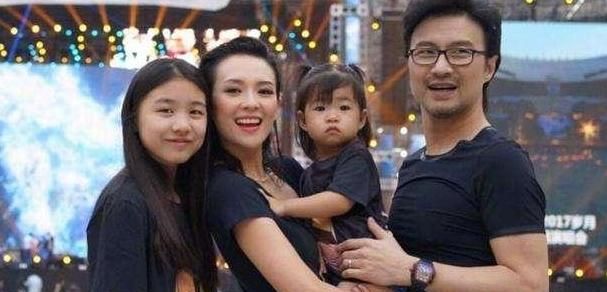 章子怡过生日,汪峰带女儿为她庆生,葛荟婕发声休闲区蓝鸢梦想 - Www.slyday.coM 章子怡过生日,汪峰带女儿为她庆生,葛荟婕发声休闲区蓝鸢梦想 - Www.slyday.coM