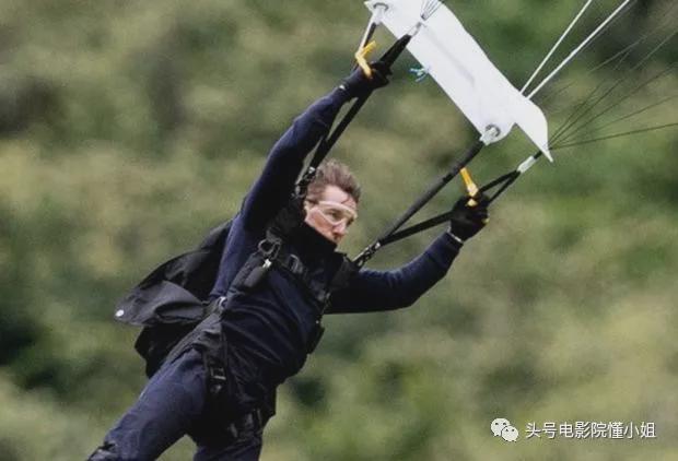 阿汤哥59岁还在玩命!《碟中谍7》再曝片场照,火车顶上真人快打休闲区蓝鸢梦想 - Www.slyday.coM 阿汤哥59岁还在玩命!《碟中谍7》再曝片场照,火车顶上真人快打休闲区蓝鸢梦想 - Www.slyday.coM