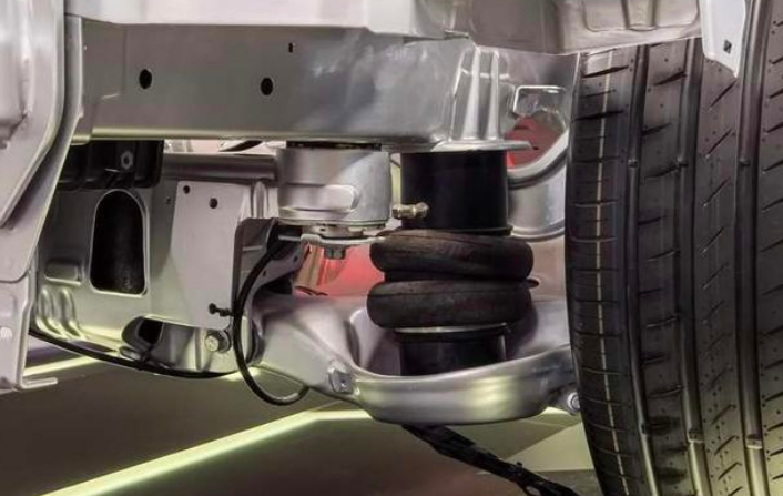 四大国产“C级车”来袭,都是“狠角色”,谁能超越比亚迪汉?