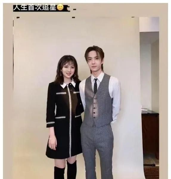 迪丽热巴被人盯上了,龚俊姚安娜加盟中餐厅,刘亦菲杂志被群嘲