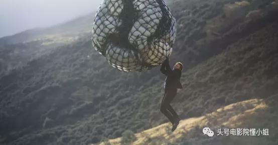 阿汤哥59岁还在玩命!《碟中谍7》再曝片场照,火车顶上真人快打休闲区蓝鸢梦想 - Www.slyday.coM 阿汤哥59岁还在玩命!《碟中谍7》再曝片场照,火车顶上真人快打休闲区蓝鸢梦想 - Www.slyday.coM