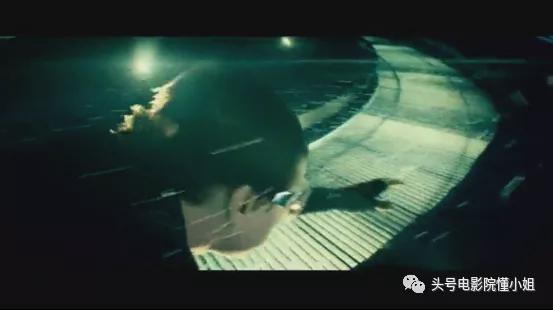 阿汤哥59岁还在玩命!《碟中谍7》再曝片场照,火车顶上真人快打休闲区蓝鸢梦想 - Www.slyday.coM 阿汤哥59岁还在玩命!《碟中谍7》再曝片场照,火车顶上真人快打休闲区蓝鸢梦想 - Www.slyday.coM