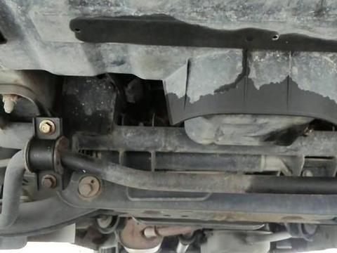 汽车底盘越来越“松散”是为什么?修车师傅：这三个部位需要检查