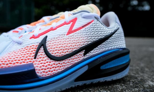 nike air zoom gt cut 新色登场,或将成为2021 最佳实战篮球鞋?