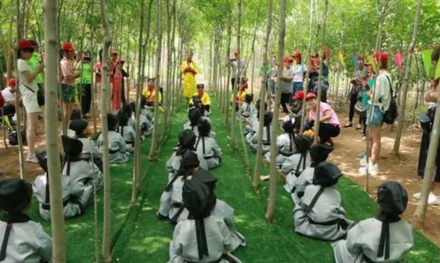 幼儿园“延时服务”六点放学,孩子接送不用愁了,新的问题又出现休闲区蓝鸢梦想 - Www.slyday.coM 幼儿园“延时服务”六点放学,孩子接送不用愁了,新的问题又出现休闲区蓝鸢梦想 - Www.slyday.coM