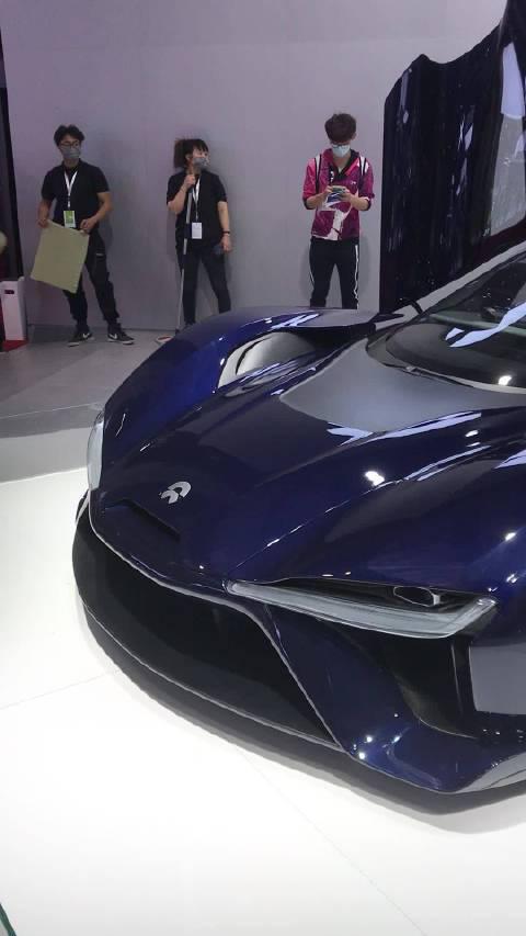 蔚来概念车 很大，也很科幻 这个翼展门实用吗？