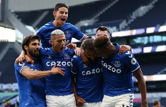 埃弗顿vs切尔西免费直播在线观看高清英超对决全场回放实时比分更新赛事前瞻分析球迷互动讨论平台推荐