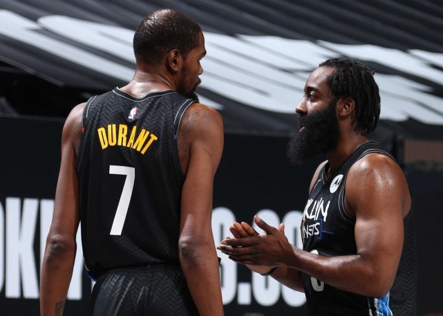 哈登与杜兰特联手再现昔日辉煌组合的化学反应引爆全场关注