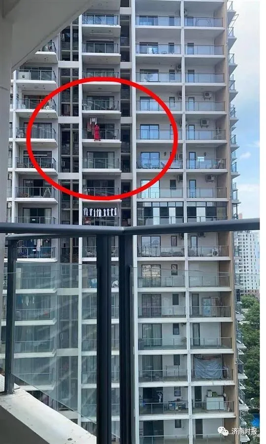 「关注」红衣女子在20多层阳台外跳舞坠楼,警方最新通报休闲区蓝鸢梦想 - Www.slyday.coM 「关注」红衣女子在20多层阳台外跳舞坠楼,警方最新通报休闲区蓝鸢梦想 - Www.slyday.coM