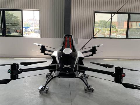 小鹏三款低空飞行器亮相，新势力公司未来角逐的战场在天空？