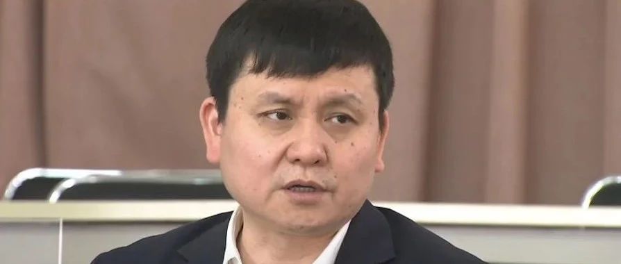 张文宏医生“最基本的职业操守”,羞红了谁的脸?