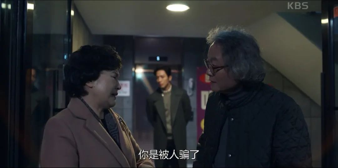 被封杀的童颜女神，40岁又翻红了