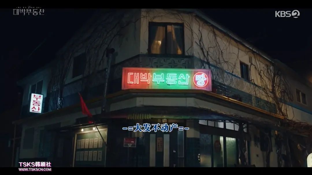 被封杀的童颜女神，40岁又翻红了