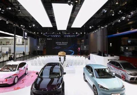 联手哪吒汽车,自带“杀毒软件”,360造出来的电动车更安全?