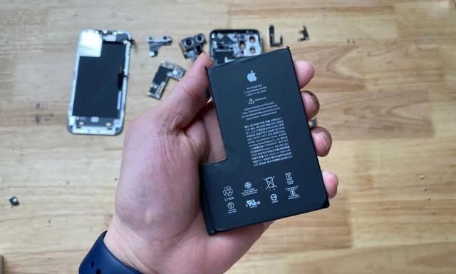 iphone 12电池,iphone 13电池 iphone12电池牛x吊打安卓旗舰