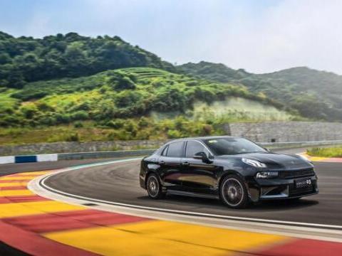 师出同门，领克03对比吉利星瑞谁更值得入手？