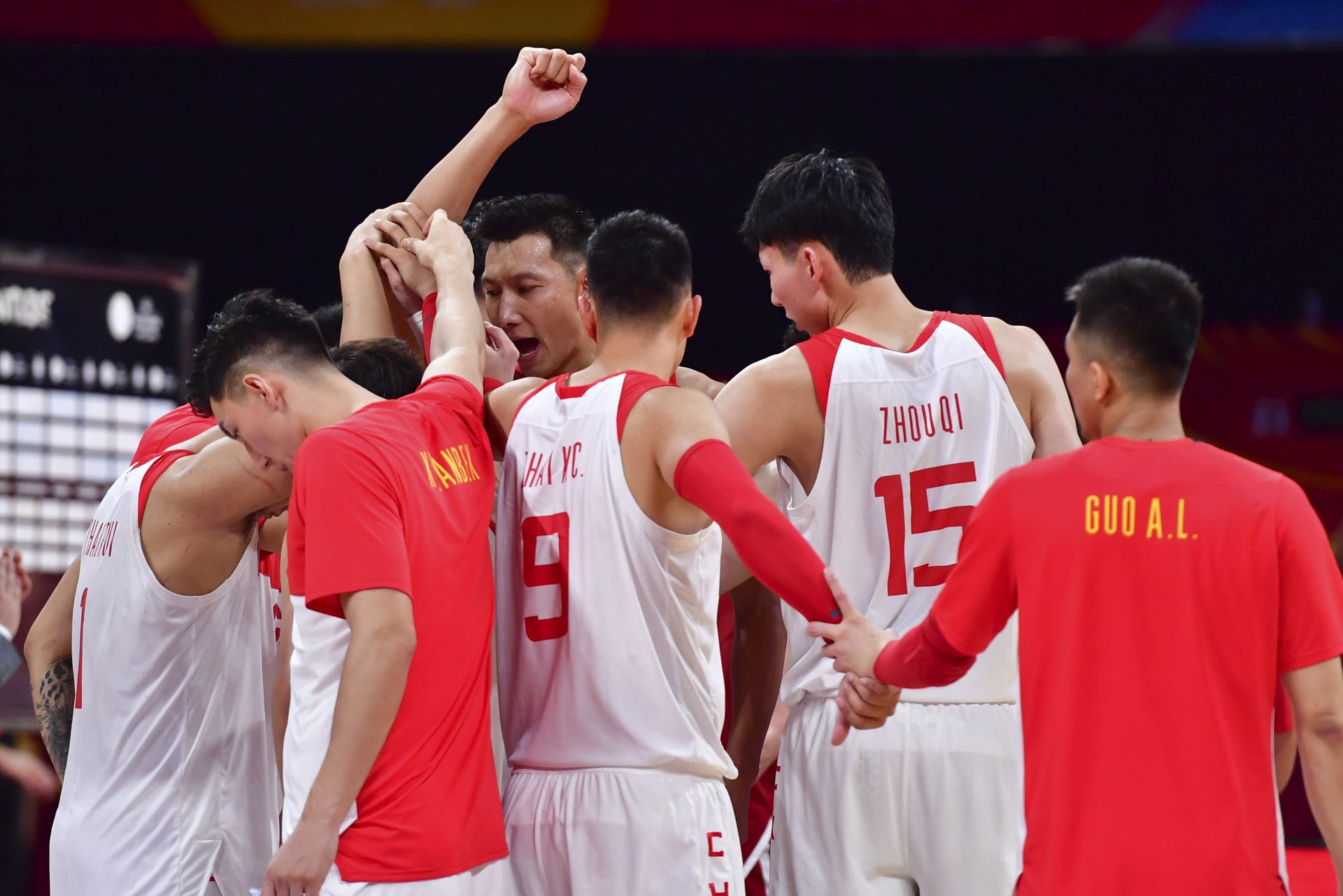 中国男篮提前晋级世界杯正赛，杜锋提到的目标完成一半__财经头条